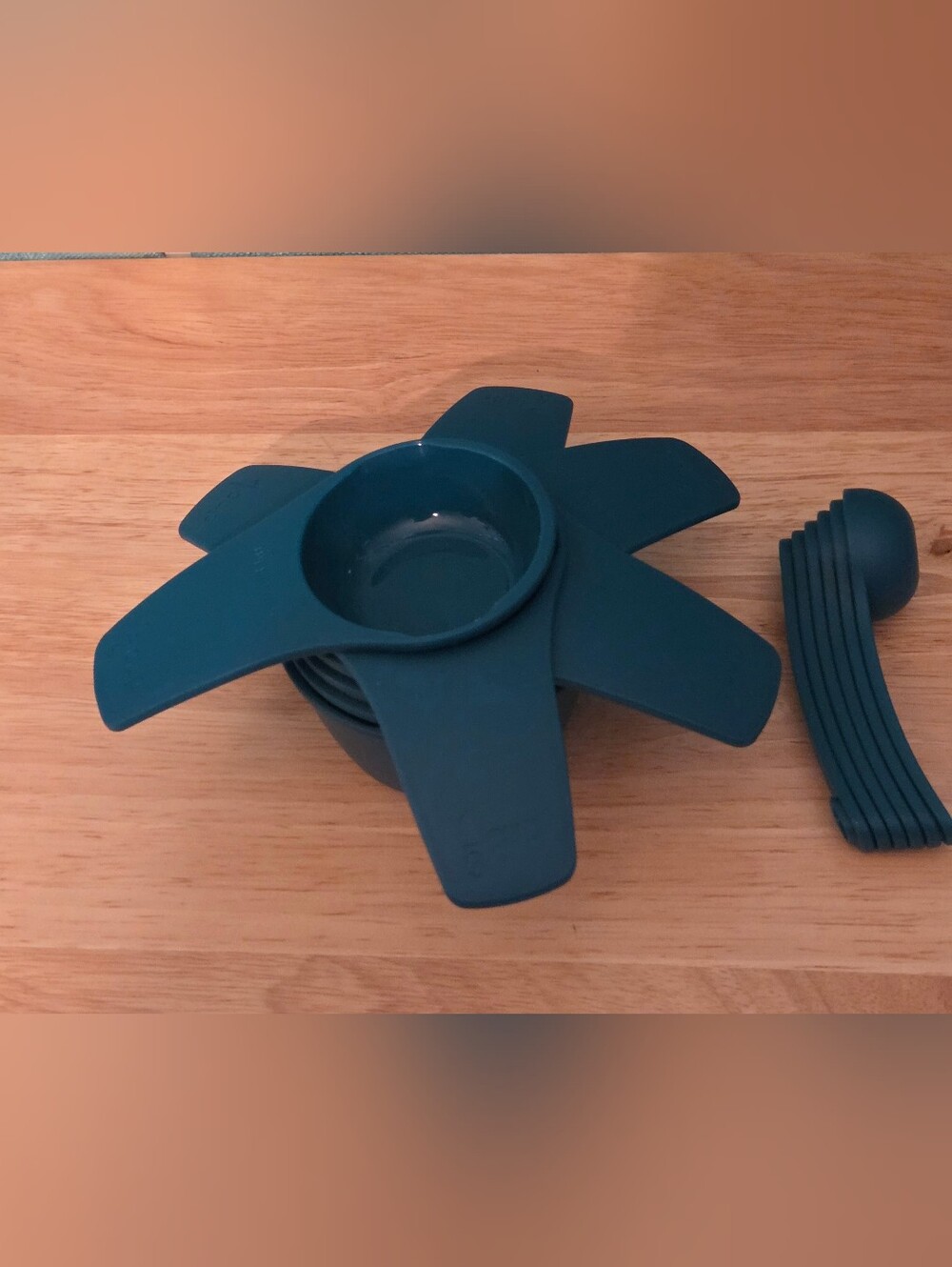 Tupperware Measuring Set - Picture 2 of 8